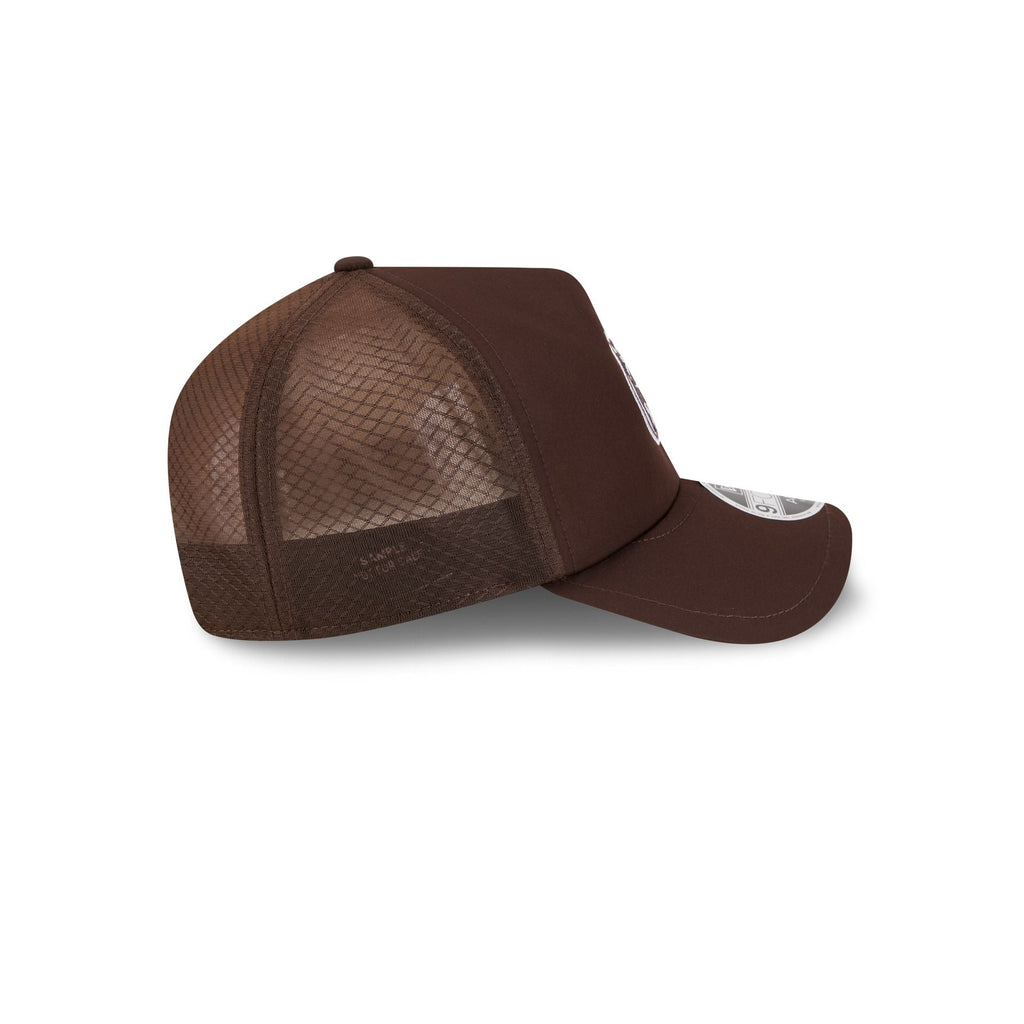 San Diego Padres 2026 Batting Practice Alt Friar 9FORTY APEX Trucker Hat