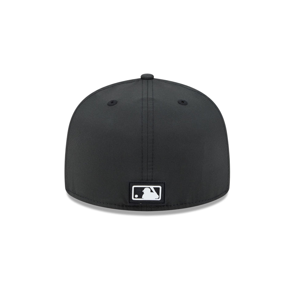 Kansas City Royals 2026 Clubhouse Black & White 59FIFTY Fitted Hat
